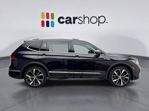 Deep Black 2023 Volkswagen Tiguan 2.0T SEL R-Line 4MOTION