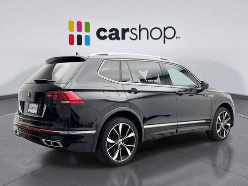 Deep Black 2023 Volkswagen Tiguan 2.0T SEL R-Line 4MOTION
