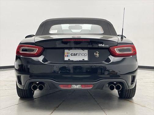 2017 FIAT 124 Spider Base