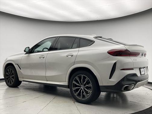2024 BMW X6 xDrive40i
