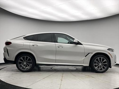 2024 BMW X6 xDrive40i
