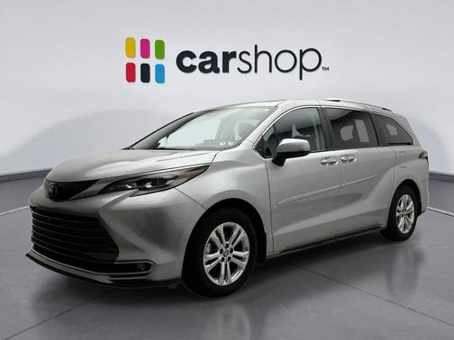 2023 Toyota Sienna Platinum 7 Passenger