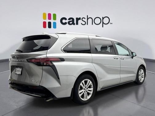 2023 Toyota Sienna Platinum 7 Passenger