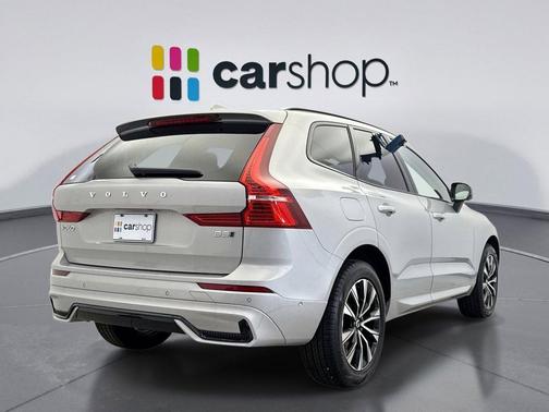 2025 Volvo XC60 B5 Plus