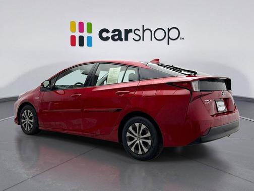 2022 Toyota Prius LE