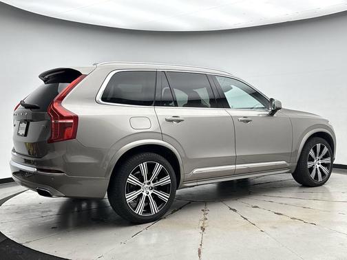 2021 Volvo XC90 T6 Inscription