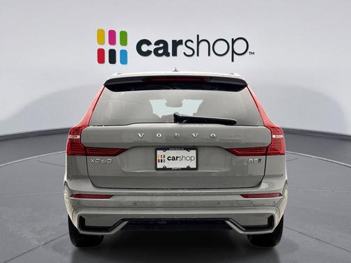 2025 Volvo XC60 B5 Plus