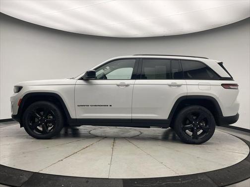 2023 Jeep Grand Cherokee Limited X