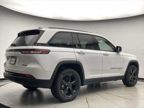 2023 Jeep Grand Cherokee Limited X