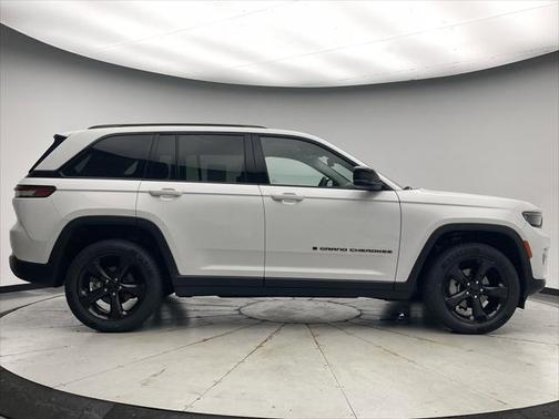 2023 Jeep Grand Cherokee Limited X
