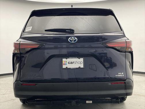 2021 Toyota Sienna XLE 7 Passenger