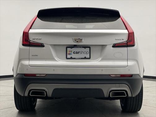 2022 Cadillac XT4 Premium Luxury