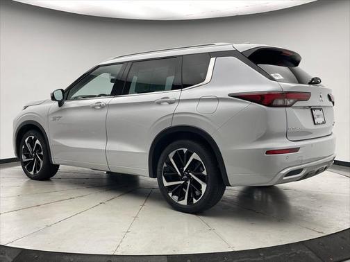 2023 Mitsubishi Outlander PHEV SEL
