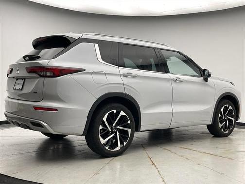 2023 Mitsubishi Outlander PHEV SEL