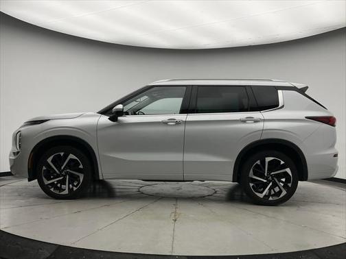 2023 Mitsubishi Outlander PHEV SEL