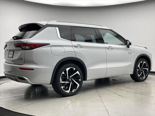 2023 Mitsubishi Outlander PHEV SEL