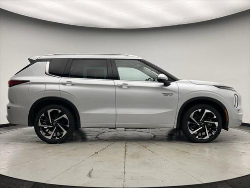2023 Mitsubishi Outlander PHEV SEL