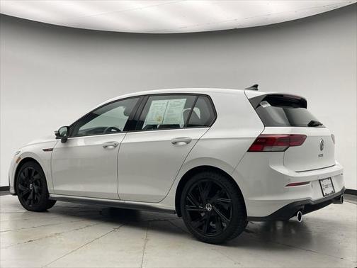 2023 Volkswagen Golf GTI 2.0T SE DSG