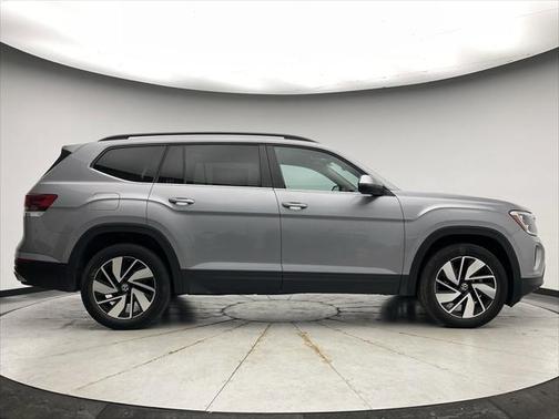 2024 Volkswagen Atlas 2.0T SE w/Technology 4MOTION