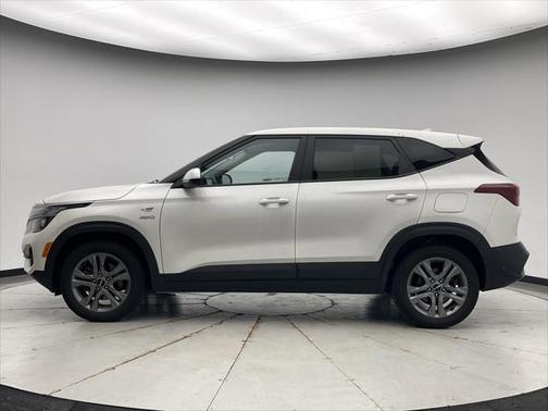 2023 Kia Seltos LX
