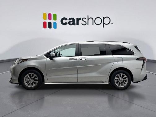 2023 Toyota Sienna XLE 7 Passenger