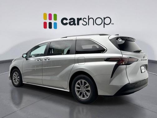 2023 Toyota Sienna XLE 7 Passenger