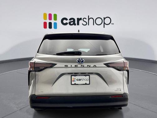 2023 Toyota Sienna XLE 7 Passenger
