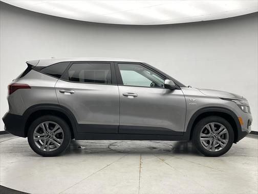 2022 Kia Seltos LX