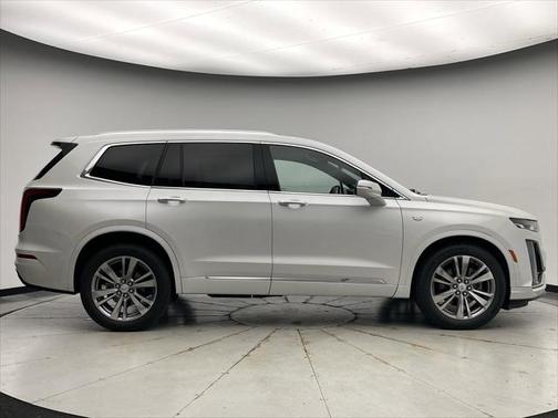 2023 Cadillac XT6 Premium Luxury AWD