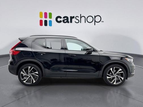 2021 Volvo XC40 T5 R-Design