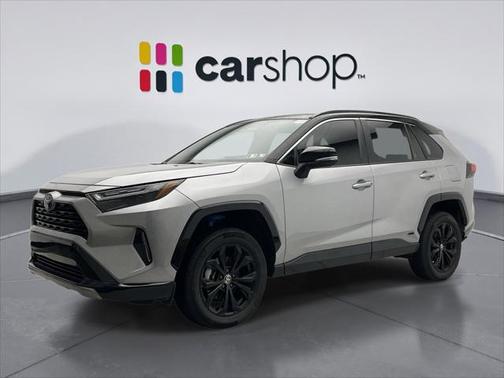 2022 Toyota RAV4 Hybrid SE