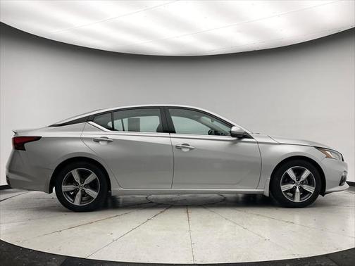 2022 Nissan Altima 2.5 SL