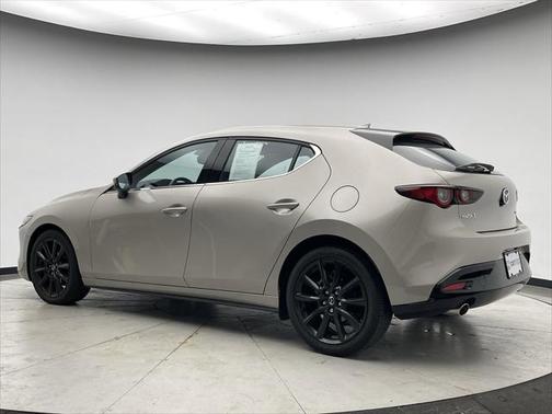 2022 Mazda Mazda3 FWD w/Premium Package