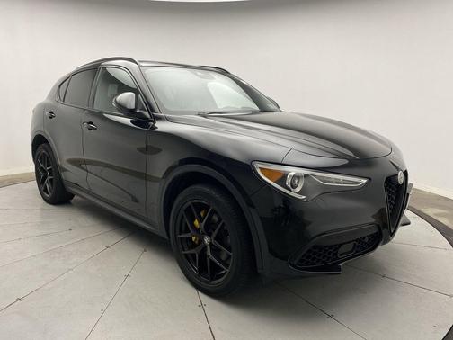 2019 Alfa Romeo Stelvio Ti Sport
