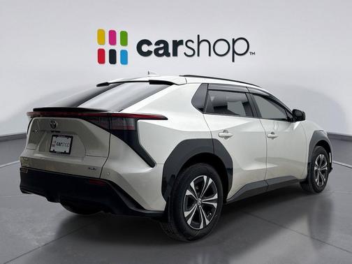 2025 Toyota bZ4X XLE