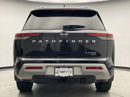 2022 Nissan Pathfinder Platinum 4WD