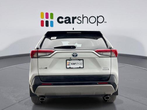 2024 Toyota RAV4 Hybrid SE