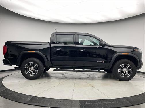 2024 GMC Canyon Base