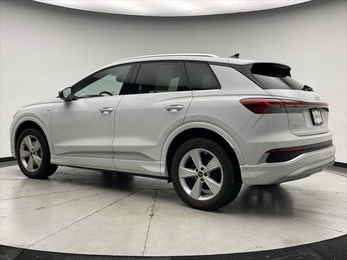 2024 Audi Q4 e-tron Premium Plus 50 quattro