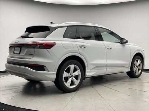 2024 Audi Q4 e-tron Premium Plus 50 quattro