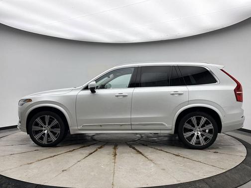 2024 Volvo XC90 B6 Plus Bright Theme 7-Seater