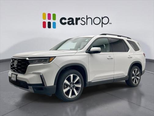 2025 Honda Pilot Touring 8-Passenger
