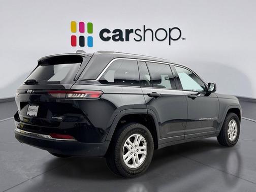 2022 Jeep Grand Cherokee Laredo