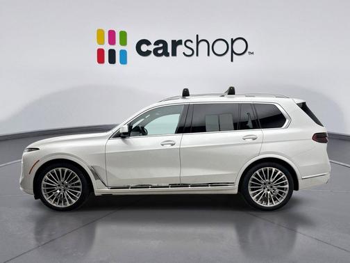 Mineral White 2023 BMW X7 xDrive40i