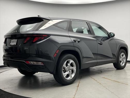 2022 Hyundai TUCSON SE