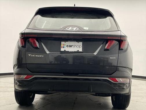 2022 Hyundai TUCSON SE