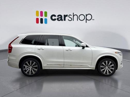 2025 Volvo XC90 B5 Core