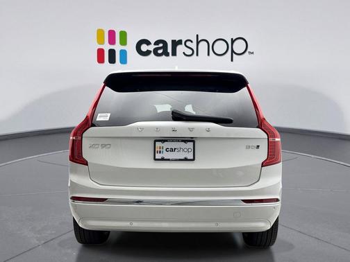Crystal White 2025 Volvo XC90 B5 Core