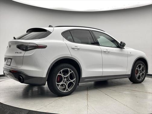 2024 Alfa Romeo Stelvio Ti