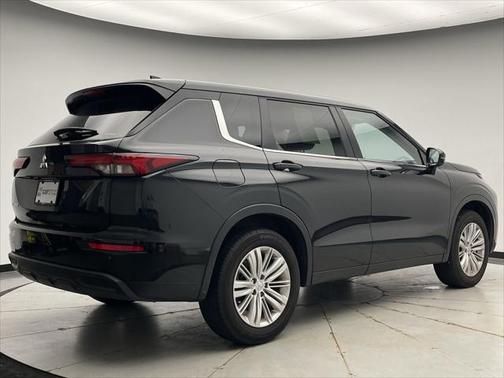 2024 Mitsubishi Outlander ES 2.5 S-AWC